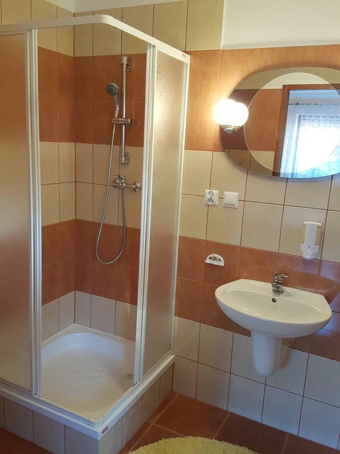 Homestay Kornelia Goscinne *